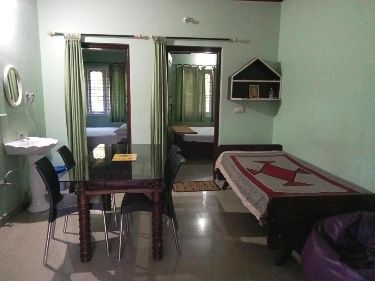 Krupa Homestay Madikeri Exteriör bild